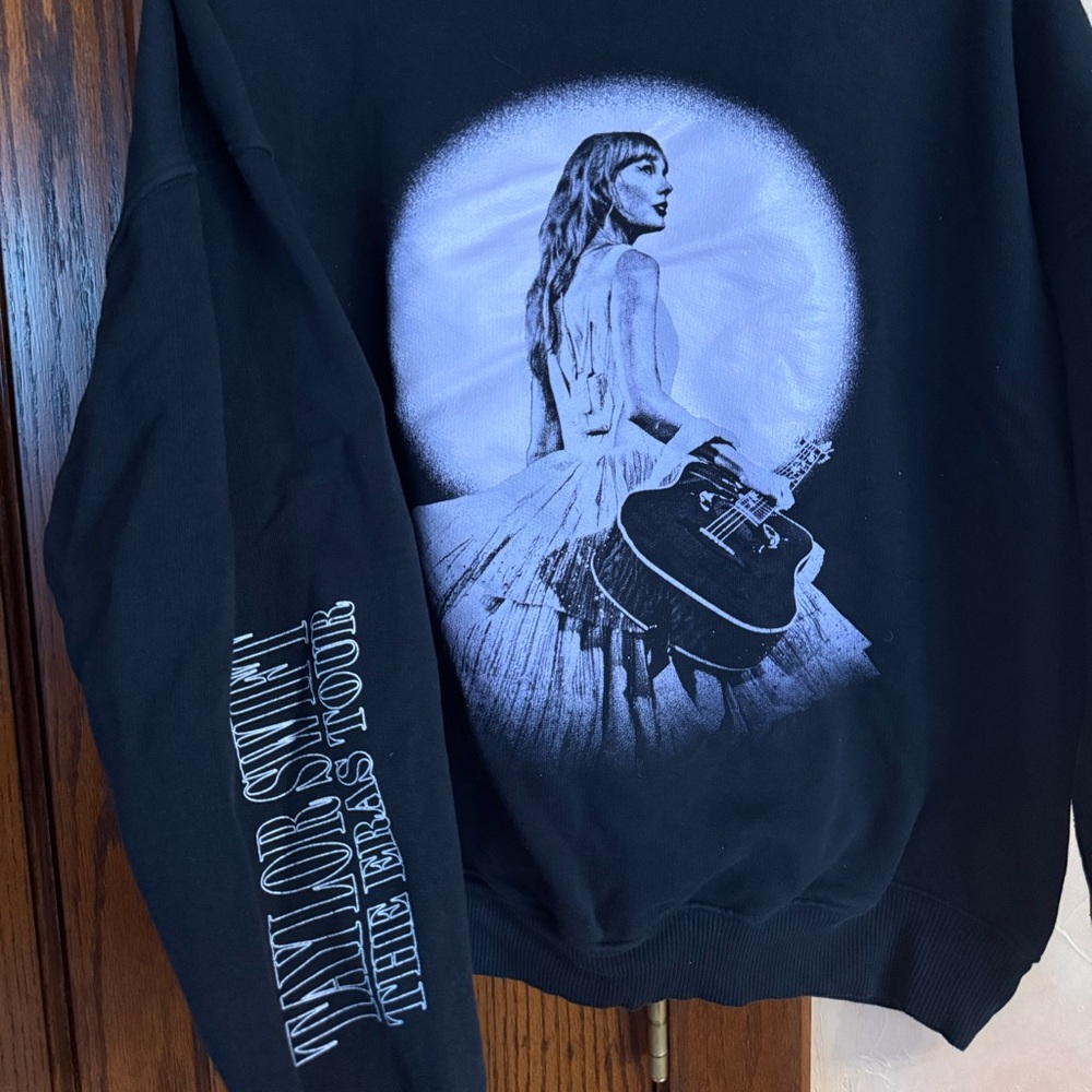 Taylor Swift Sweatshirt